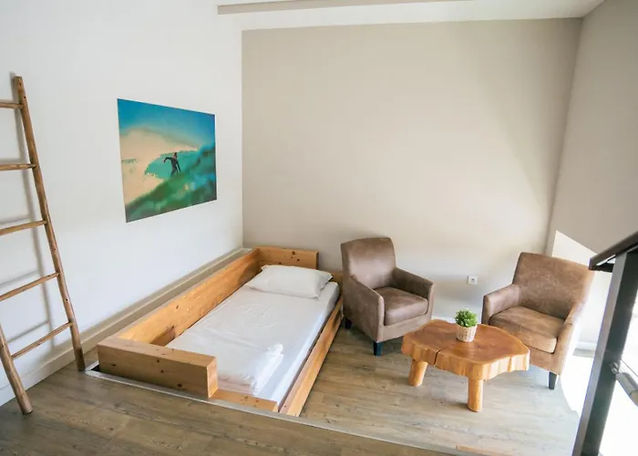 Lapoint Surf Camp *