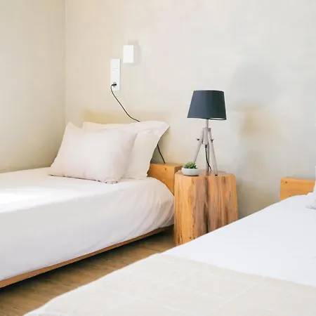 Lapoint Surf Camp Hostal Ericeira