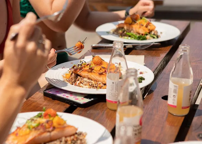 Хостел Lapoint Surf Camp *